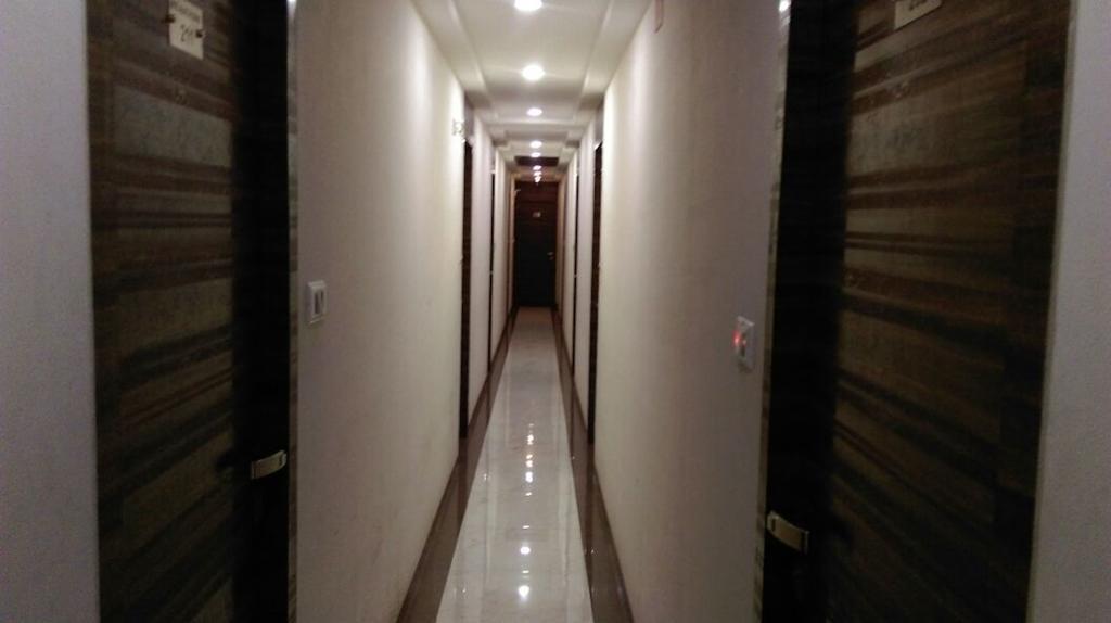 Hotel Palace Residency Mumbai Exterior photo