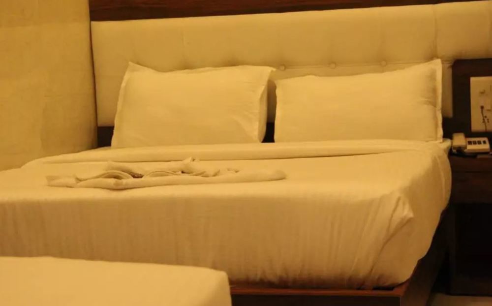 Hotel Palace Residency Mumbai Exterior photo